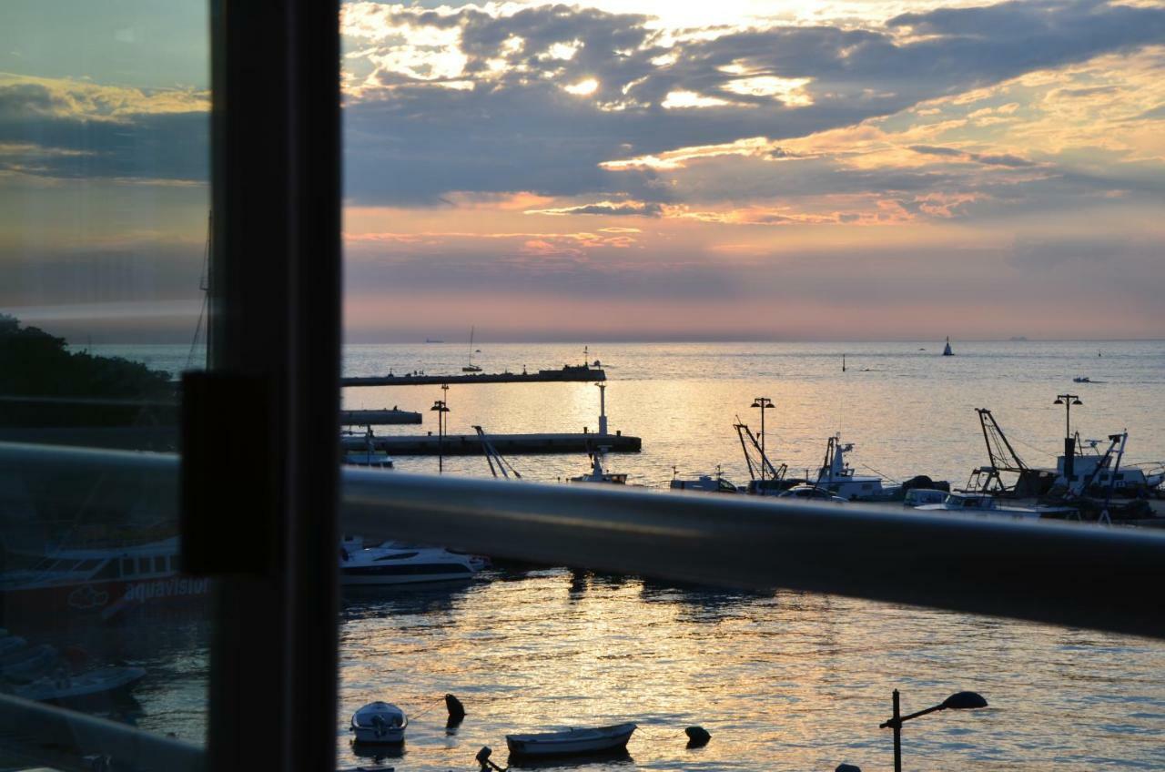 Apartment Umag Center Istria Croatia With Seaview By Rentistra Exterior photo